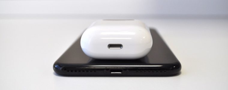 L’estoig dels AirPods podria servir per carregar l’iPhone